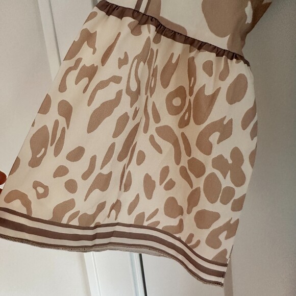 Tiered Knee-length Dress Size S Tan Blue Cream Ruffle Hem - Picture 4 of 5